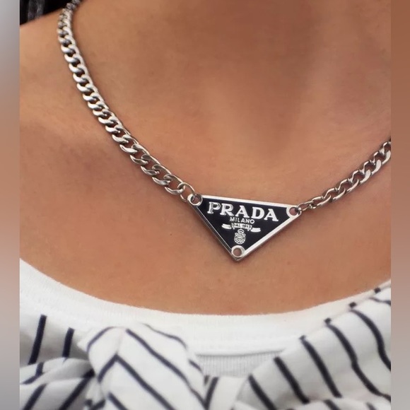 Prada Chain necklace - Picture 2 of 4